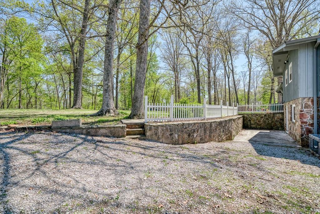 1563 Boyd Creek Rd