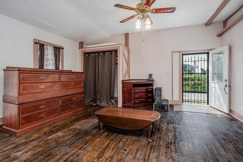 1044 Hensley Chapel Rd