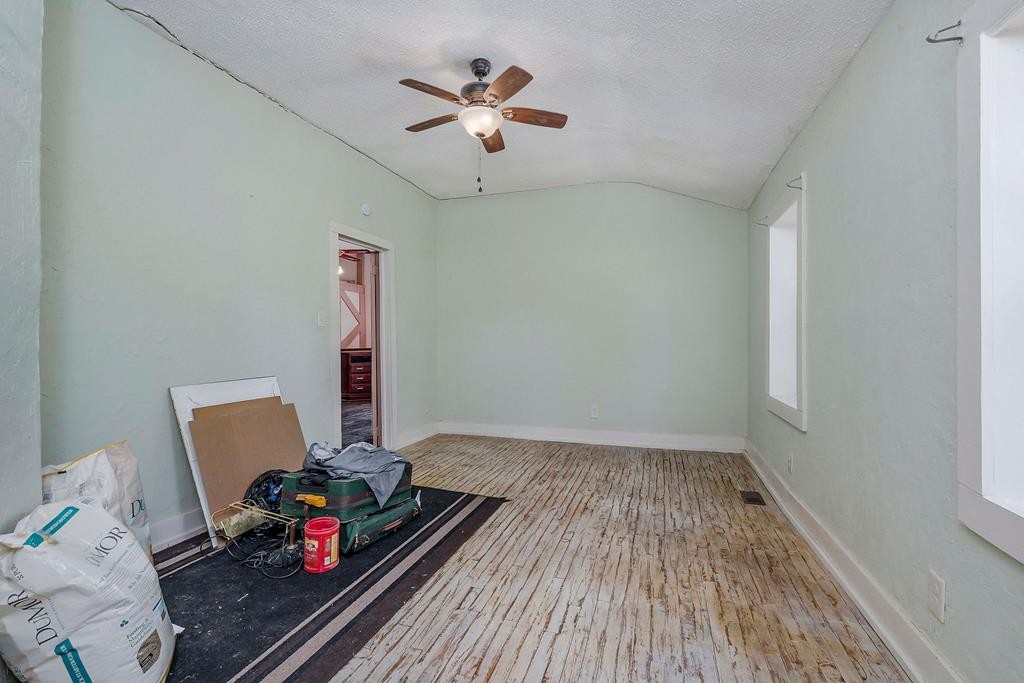 1044 Hensley Chapel Rd