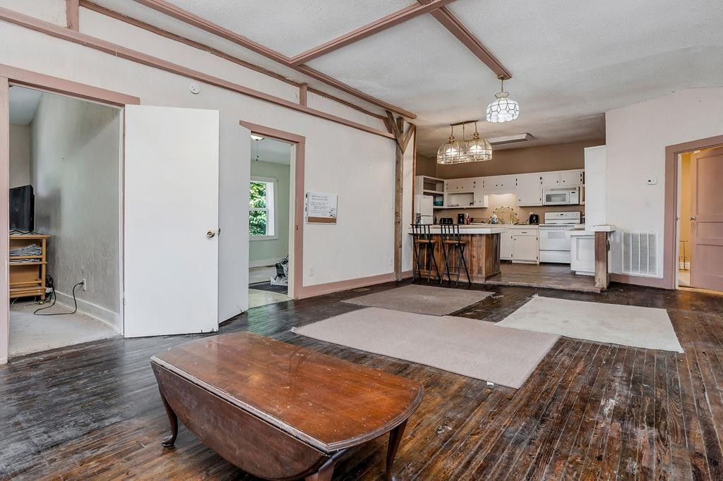 1044 Hensley Chapel Rd