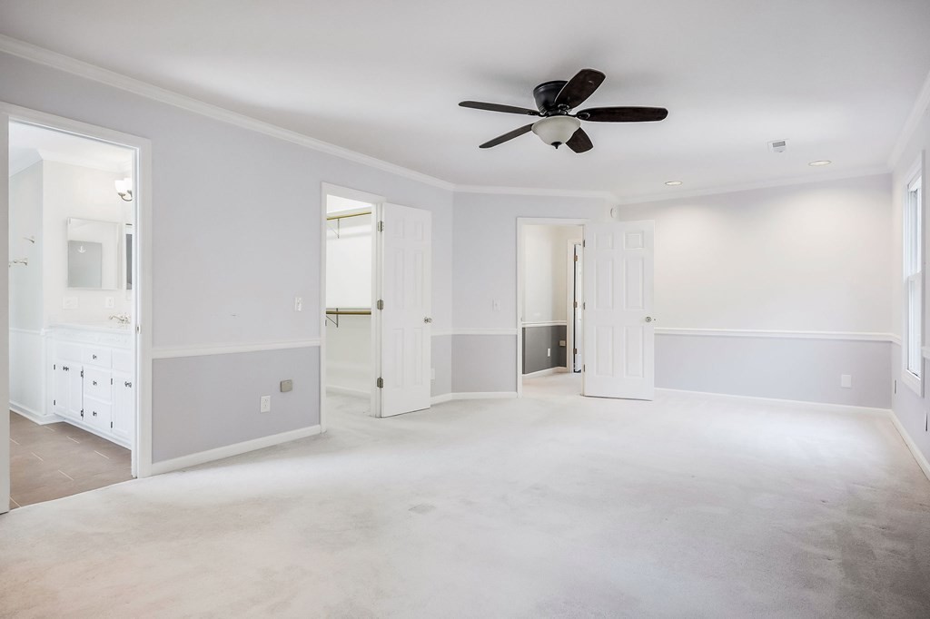 4216 Deerfield Ln