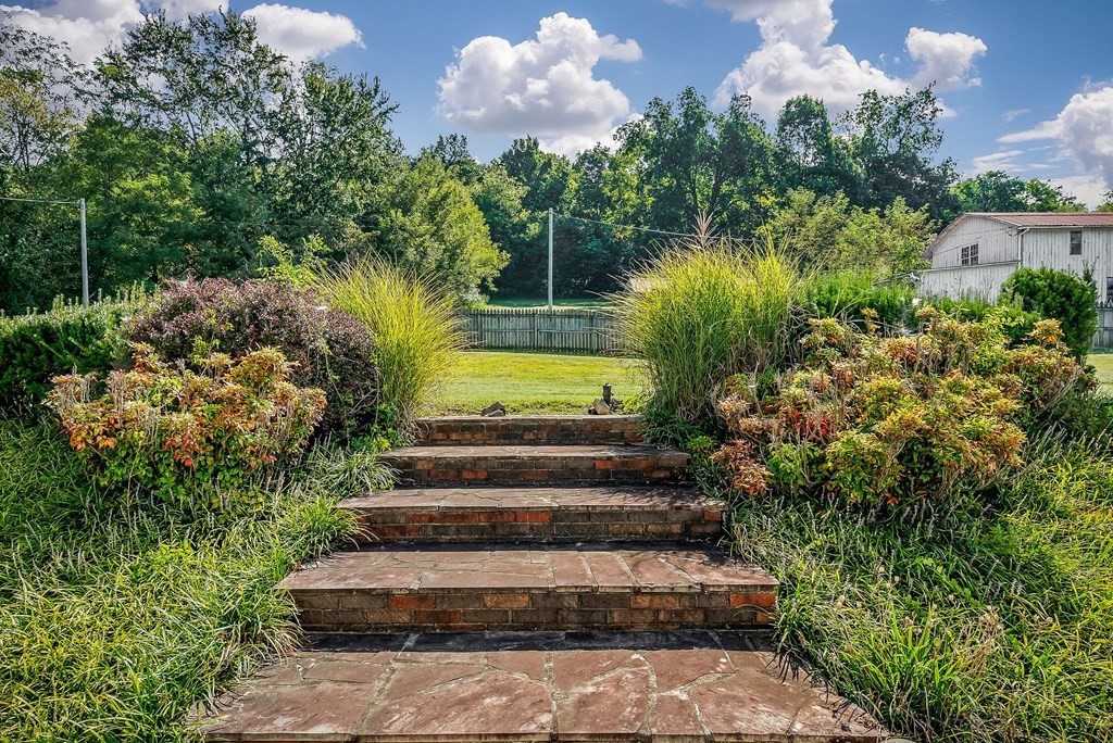 4216 Deerfield Ln