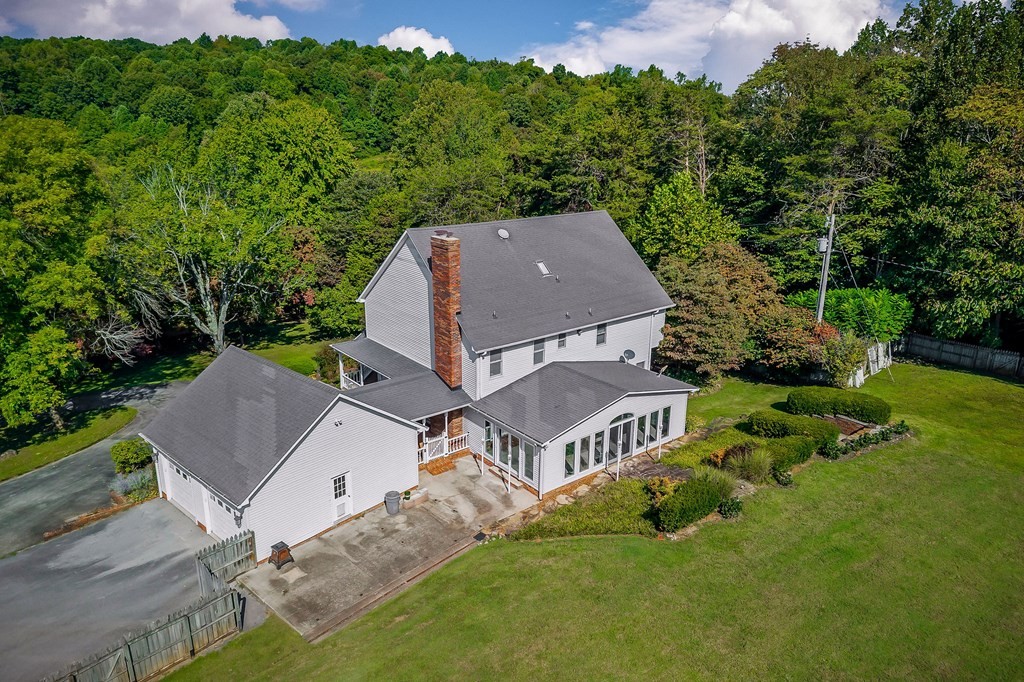 4216 Deerfield Ln