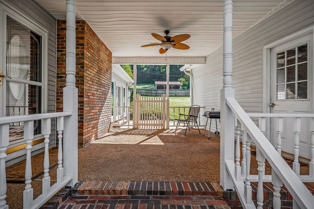 4216 Deerfield Ln
