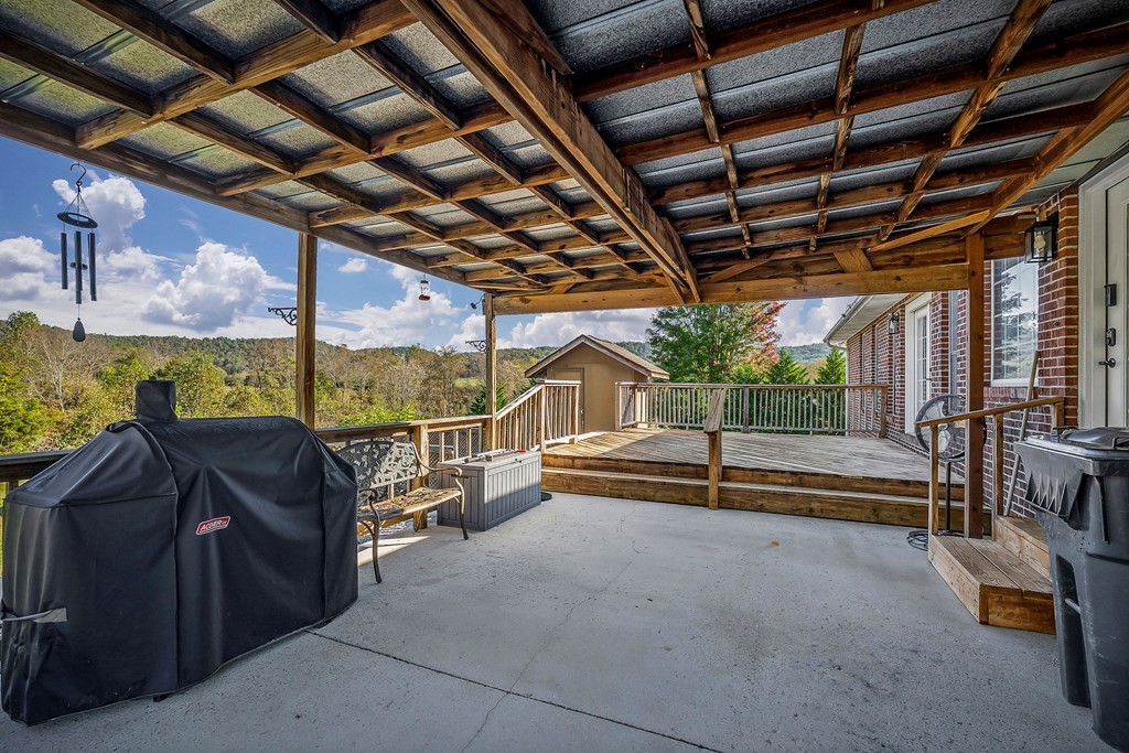 1945 Golden Mountain Rd