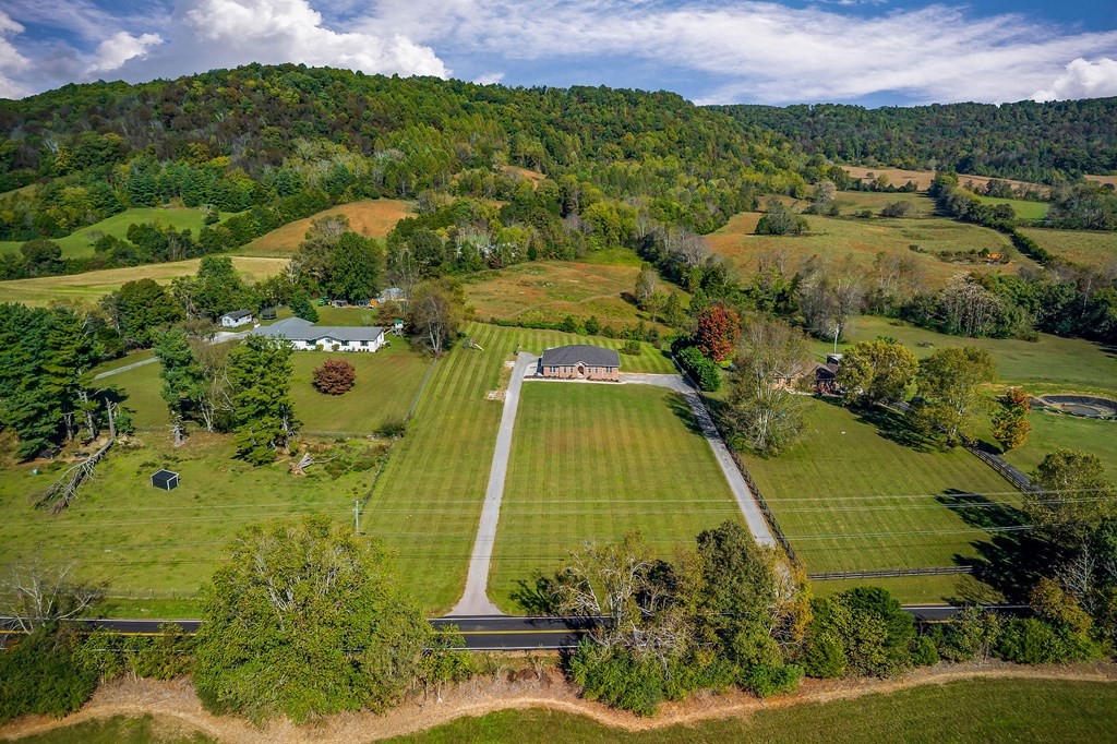 1945 Golden Mountain Rd