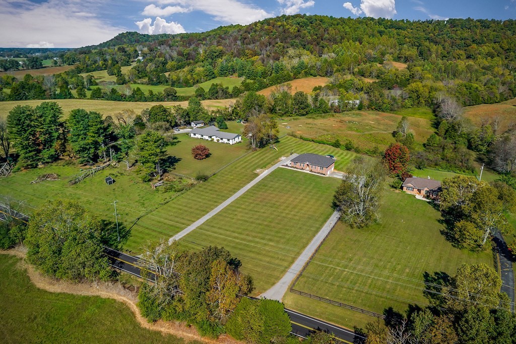 1945 Golden Mountain Rd