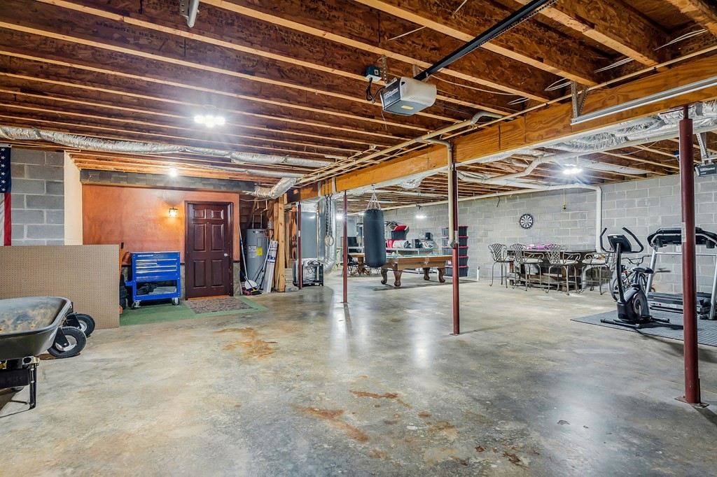 1945 Golden Mountain Rd