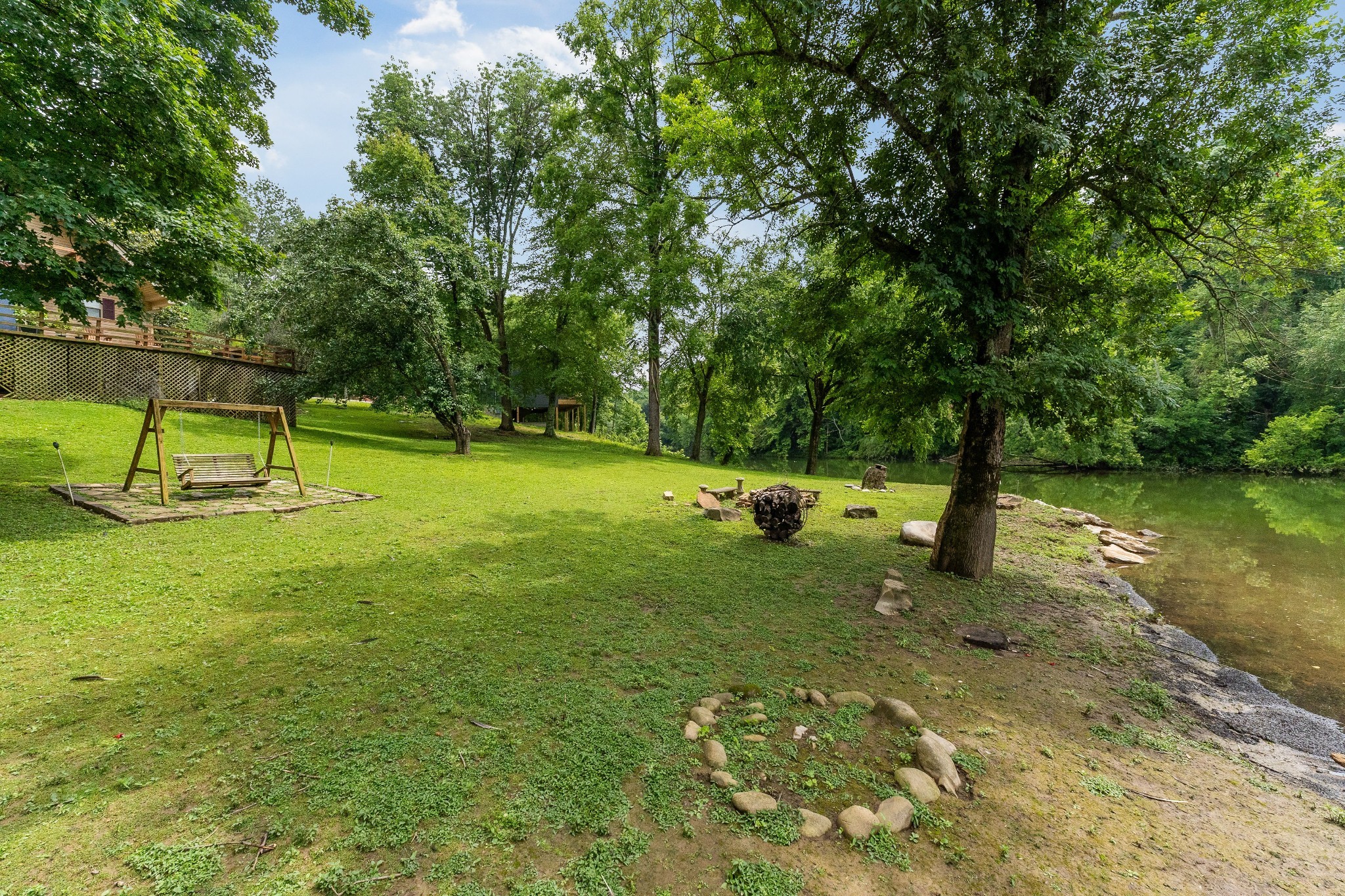 88 Hollingsworth Slough Rd