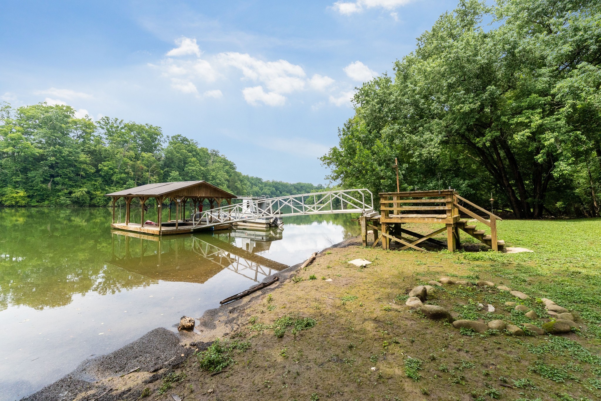 88 Hollingsworth Slough Rd