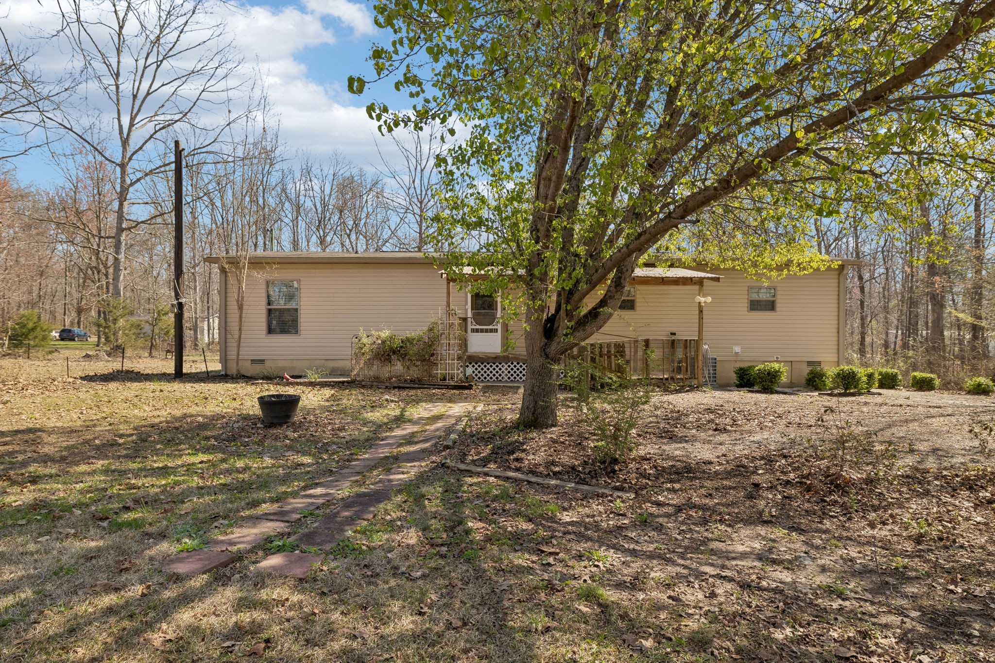89 Poplar Dr