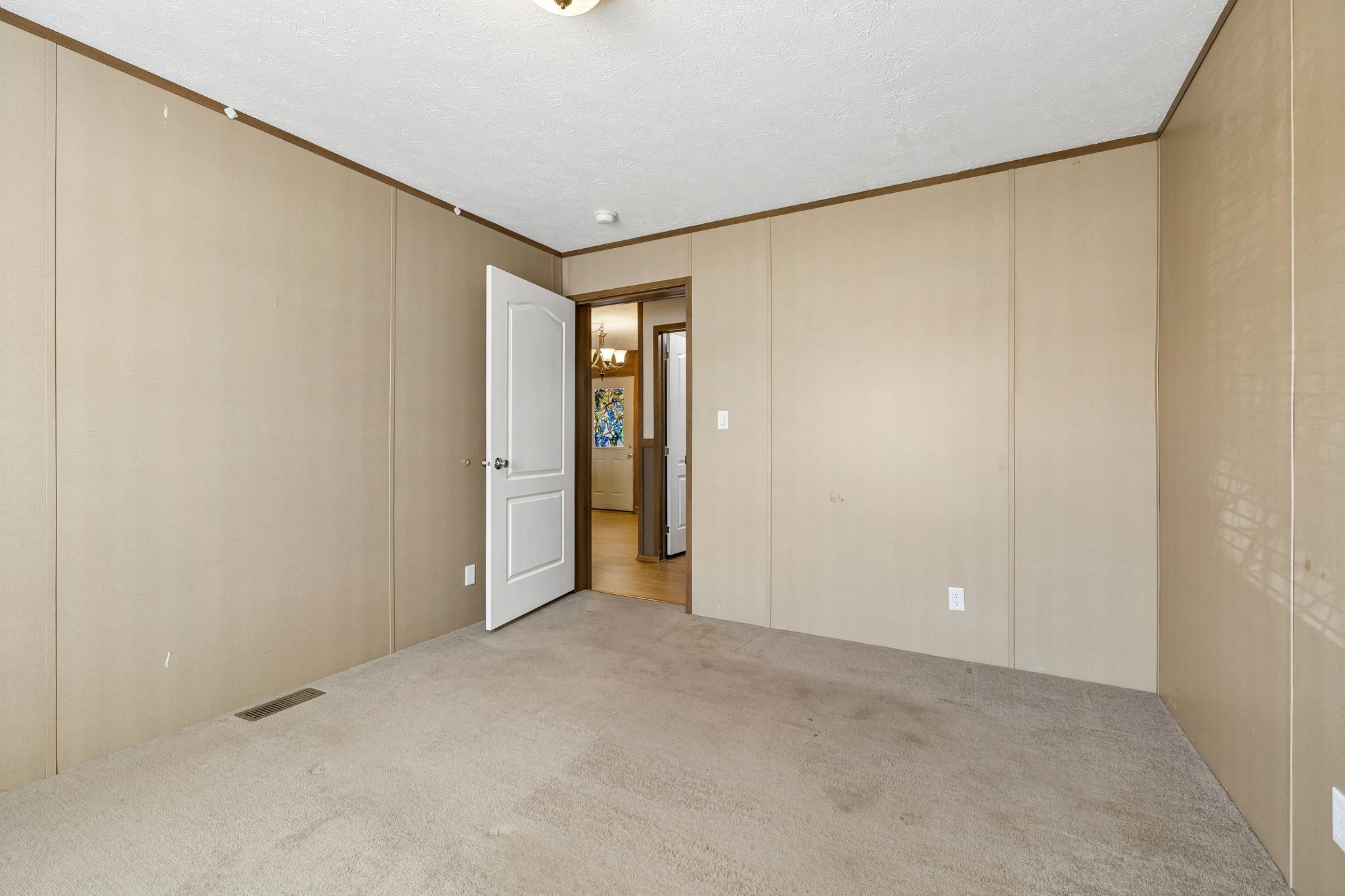 89 Poplar Dr