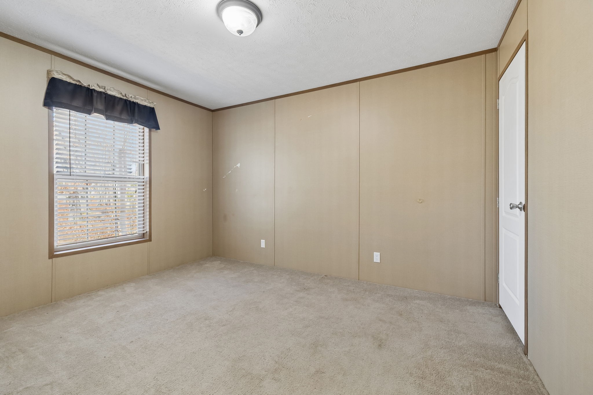 89 Poplar Dr