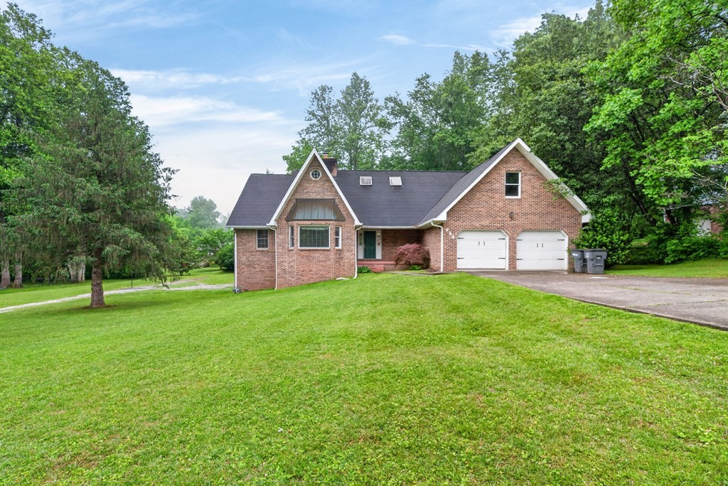 866 Pen Oak Dr