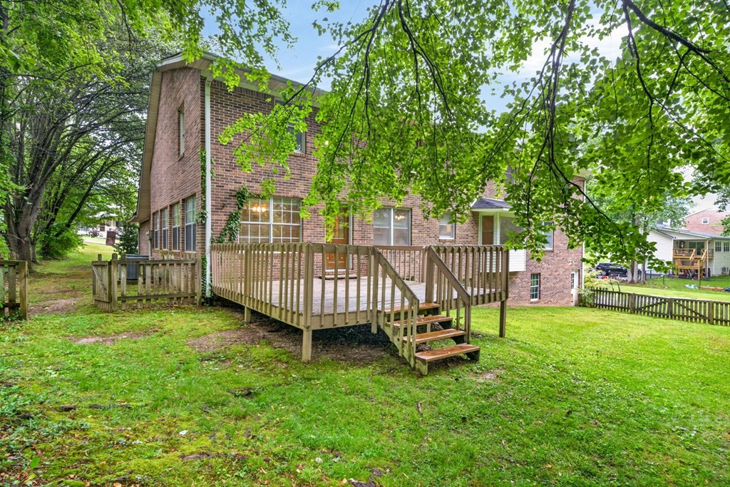 866 Pen Oak Dr