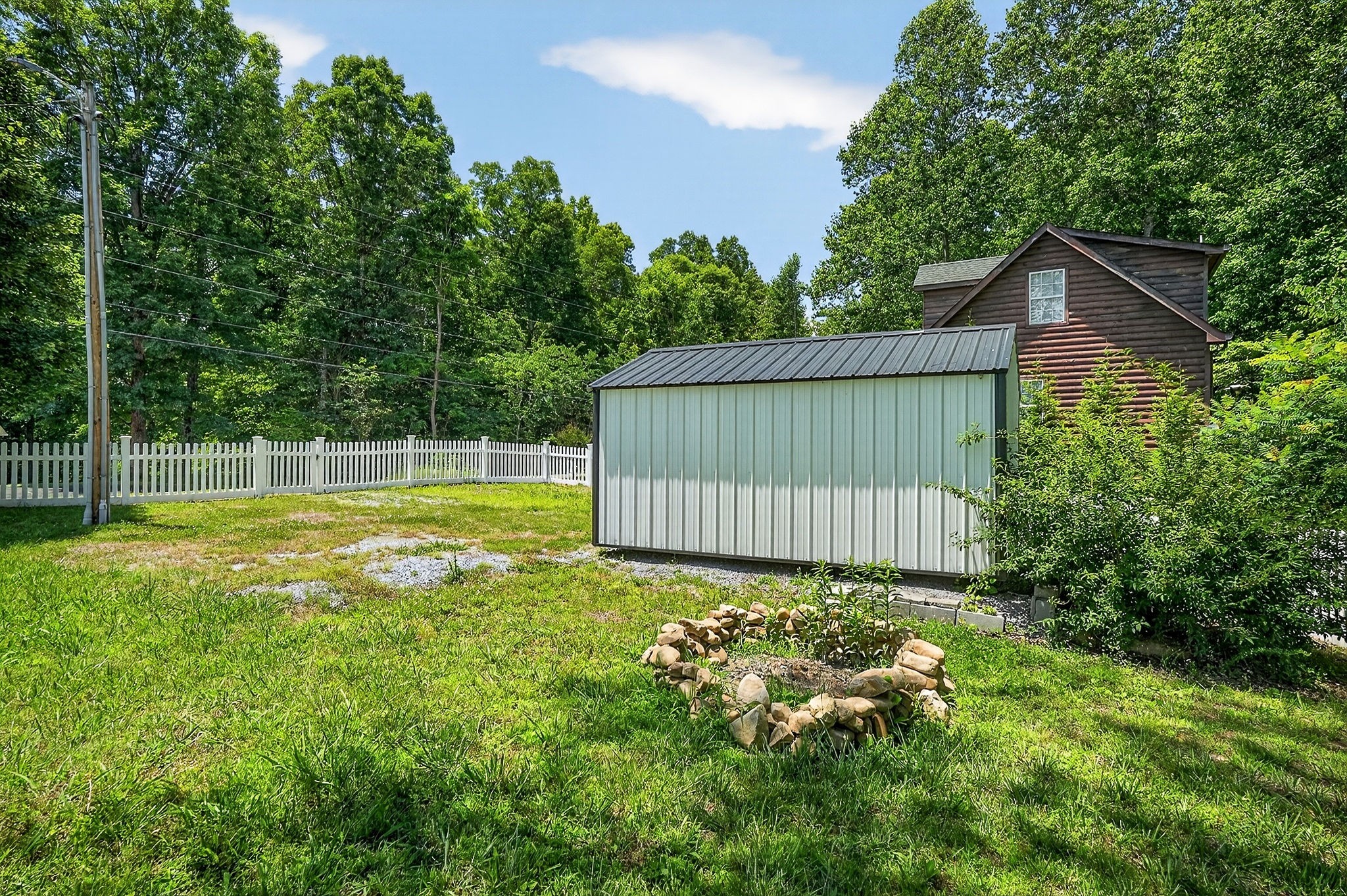 105 Shiloh Ln