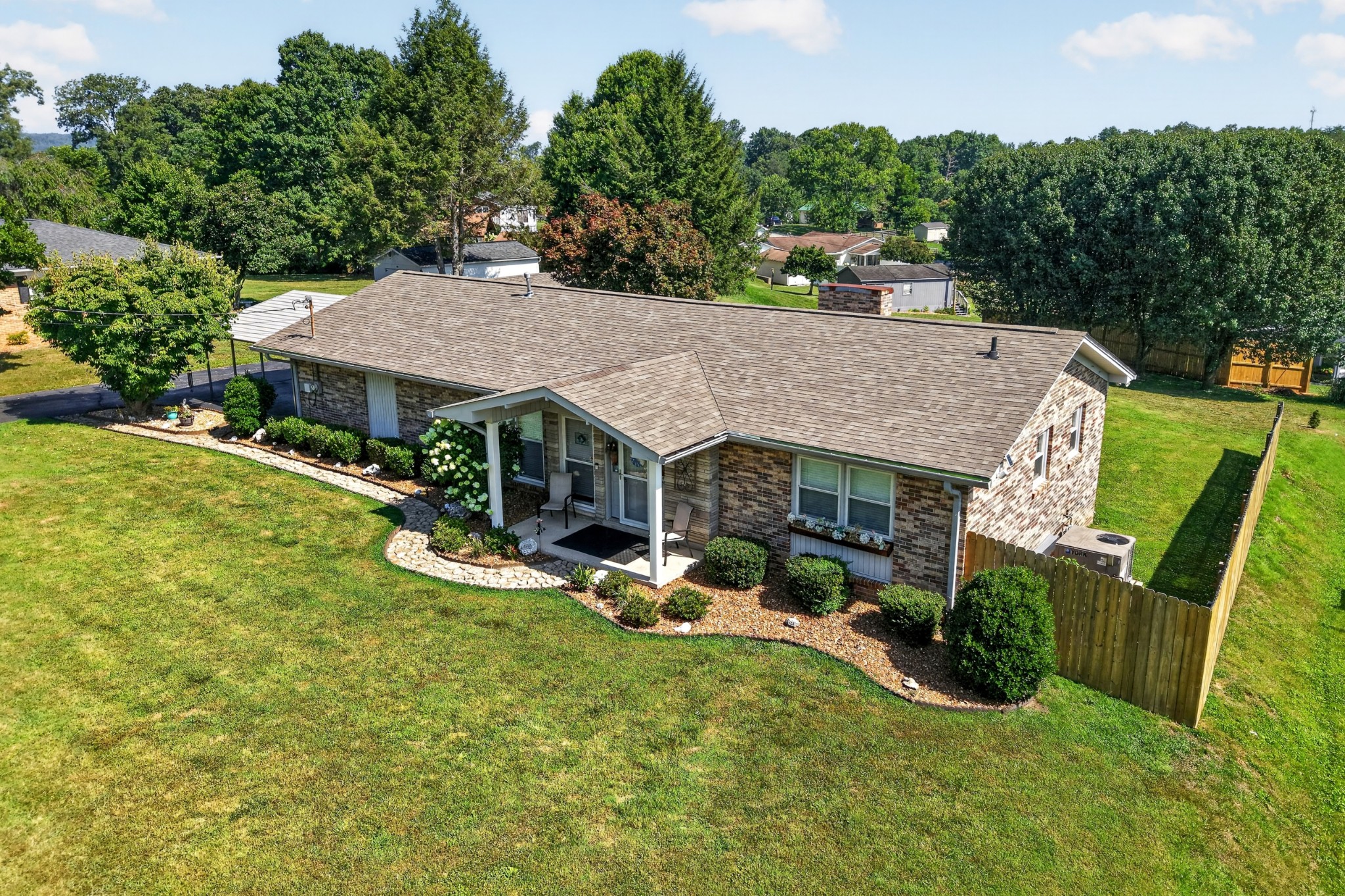 496 Sunset Dr