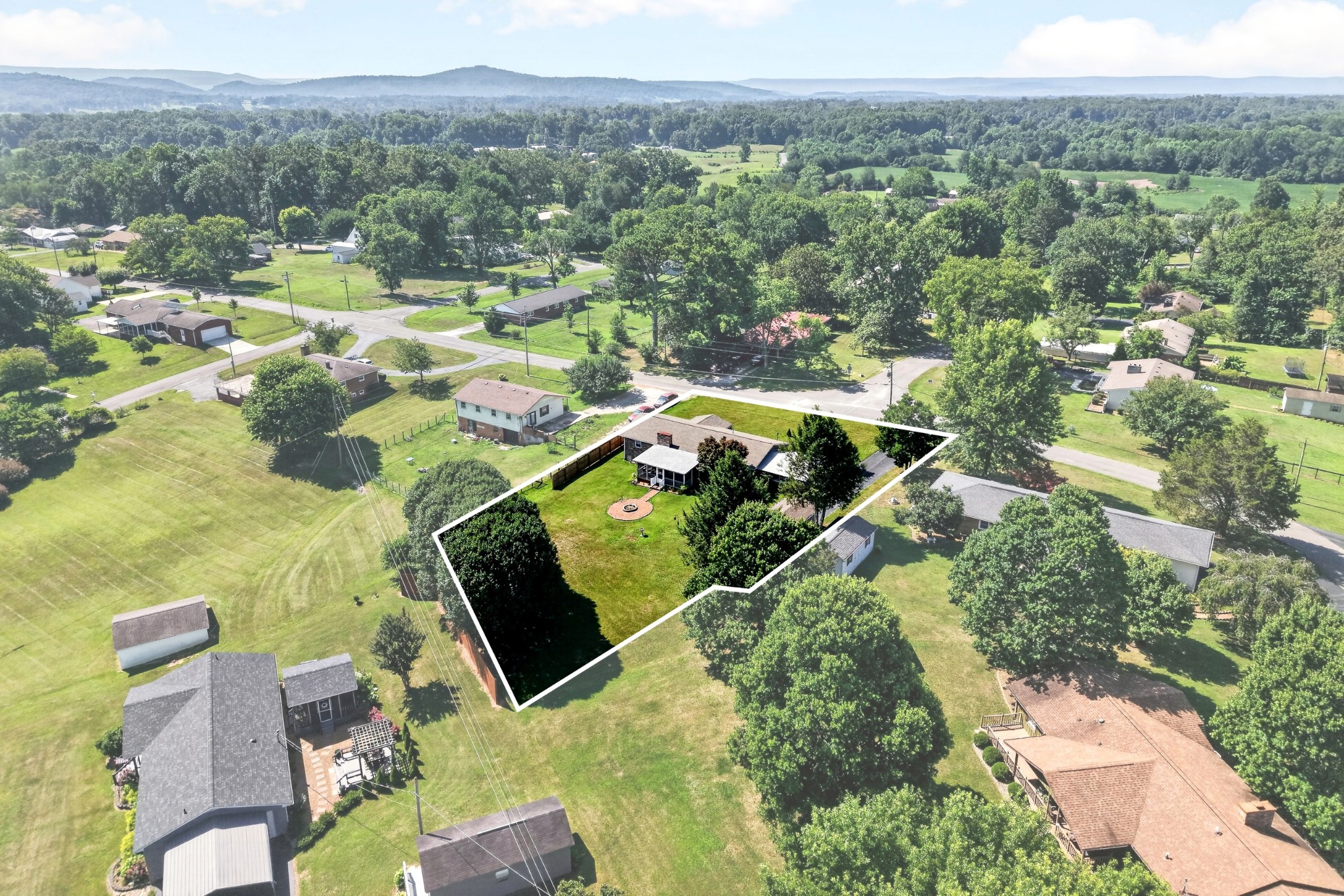 496 Sunset Dr