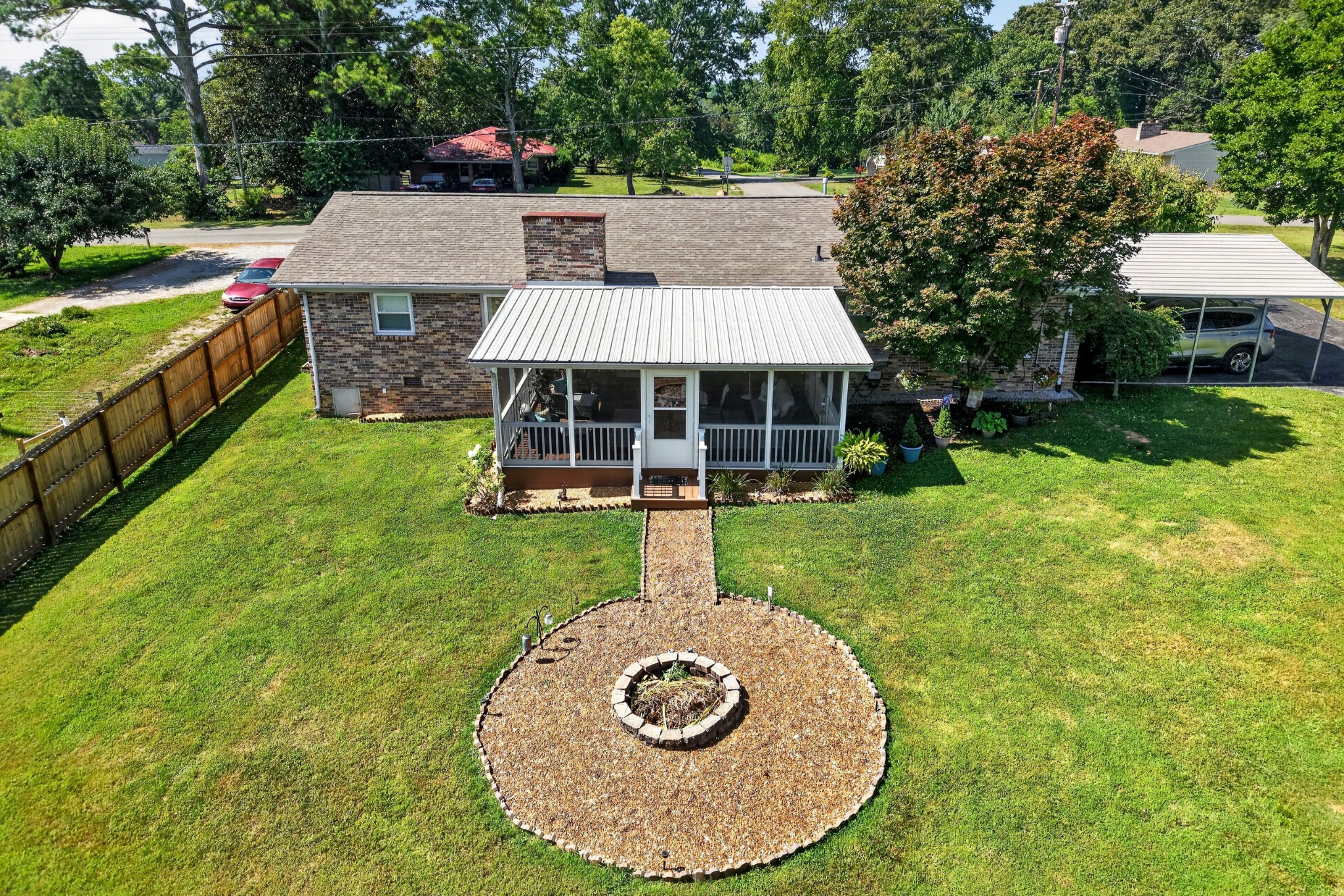 496 Sunset Dr