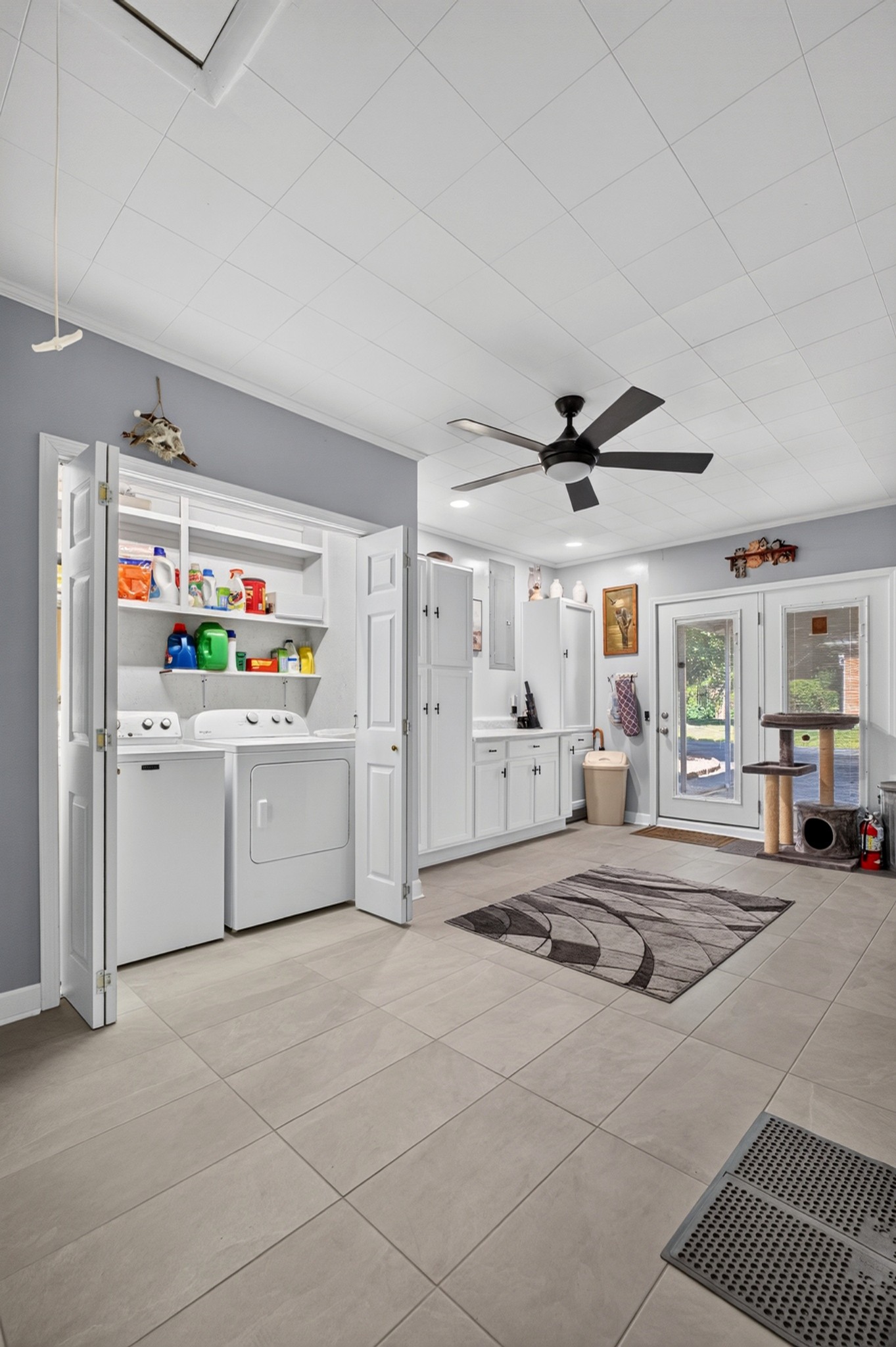 496 Sunset Dr