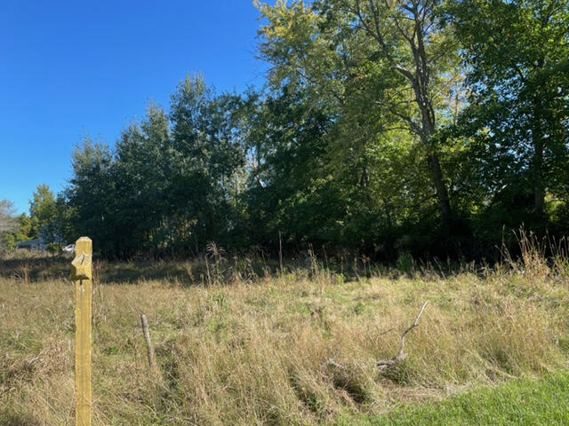 Whittier Avenue, Lot 3 & Lot 4
