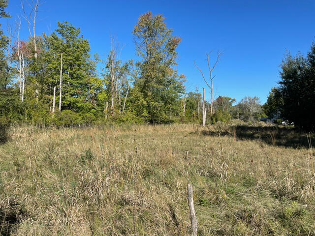 Whittier Avenue, Lot 3 & Lot 4