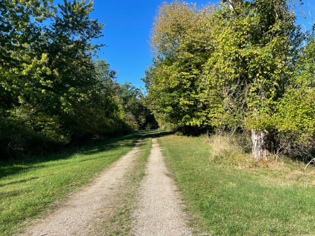 Whittier Avenue, Lot 3 & Lot 4