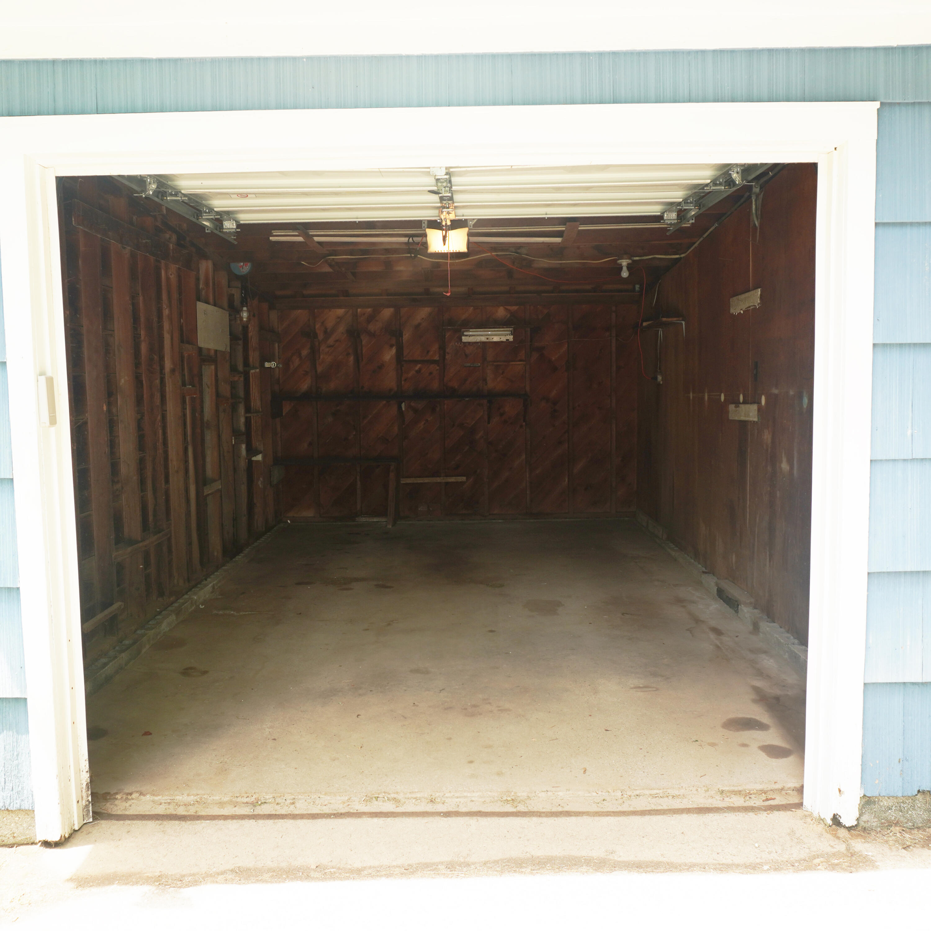 1438 South Lane