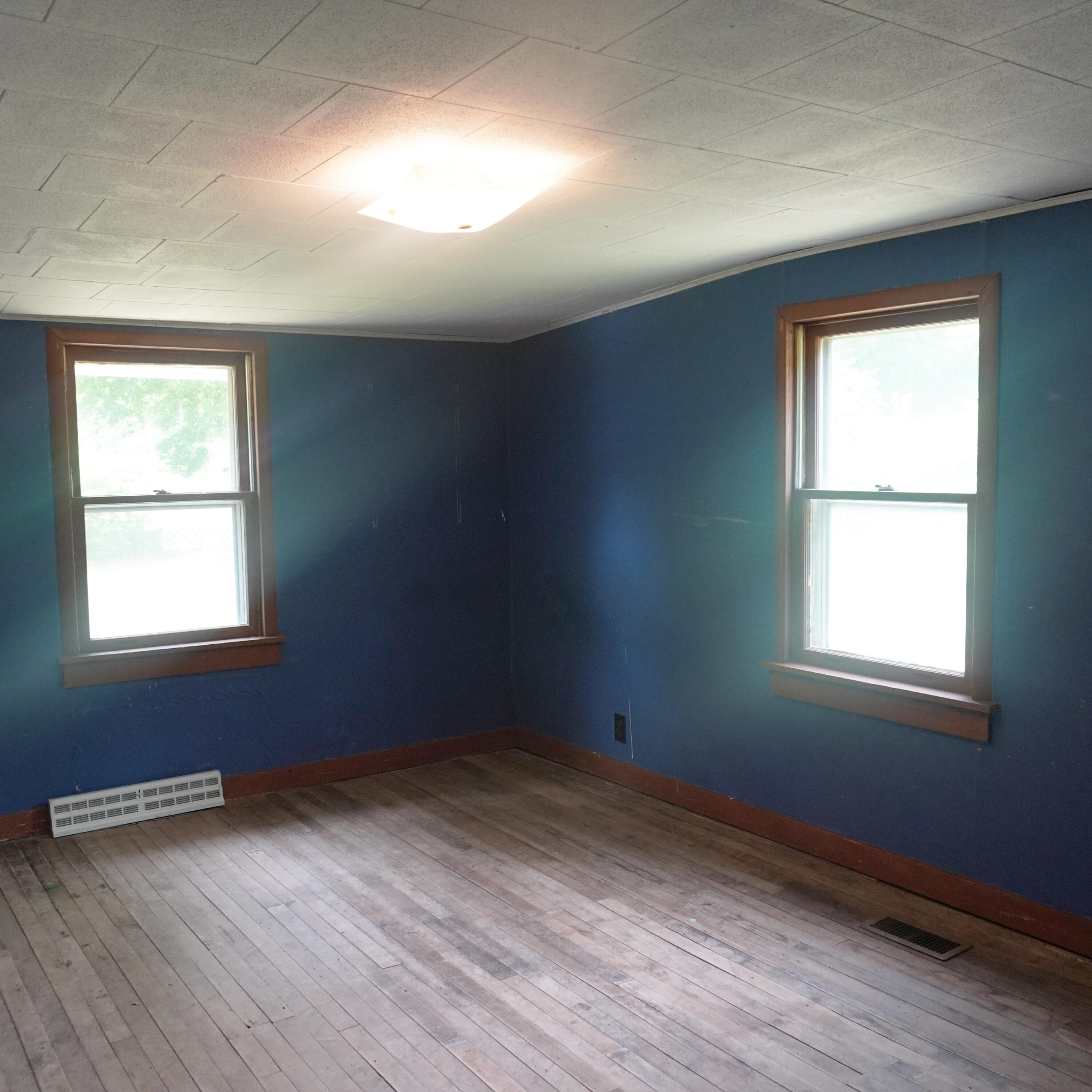 1438 South Lane