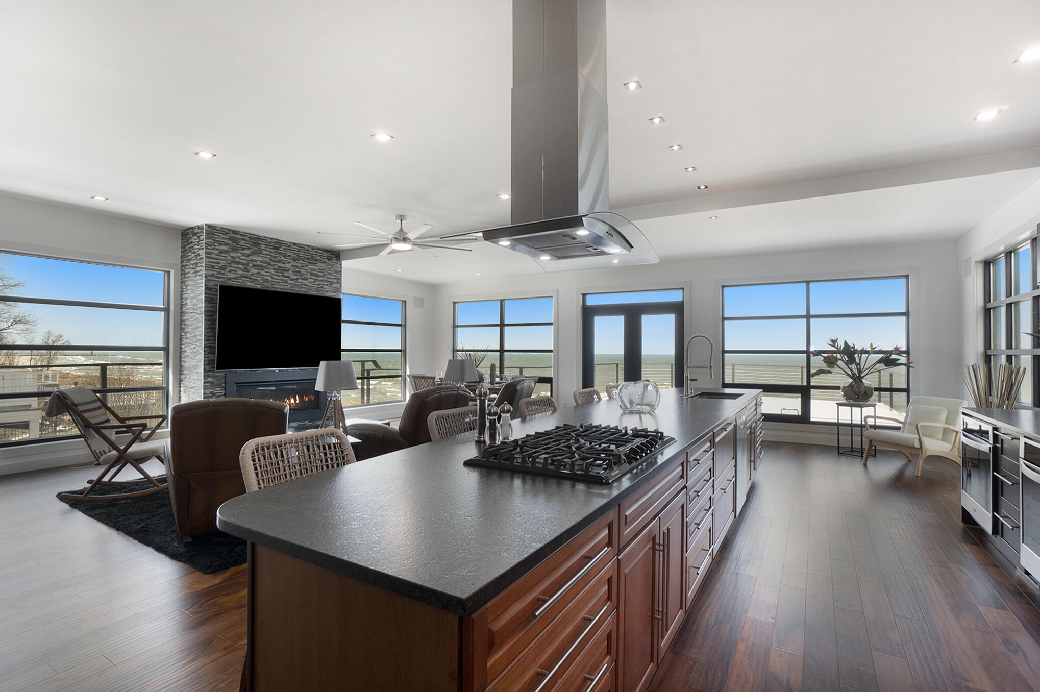 443 North Shore Drive