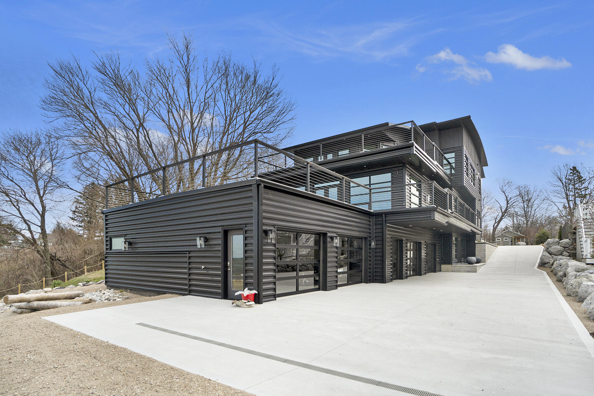 443 North Shore Drive