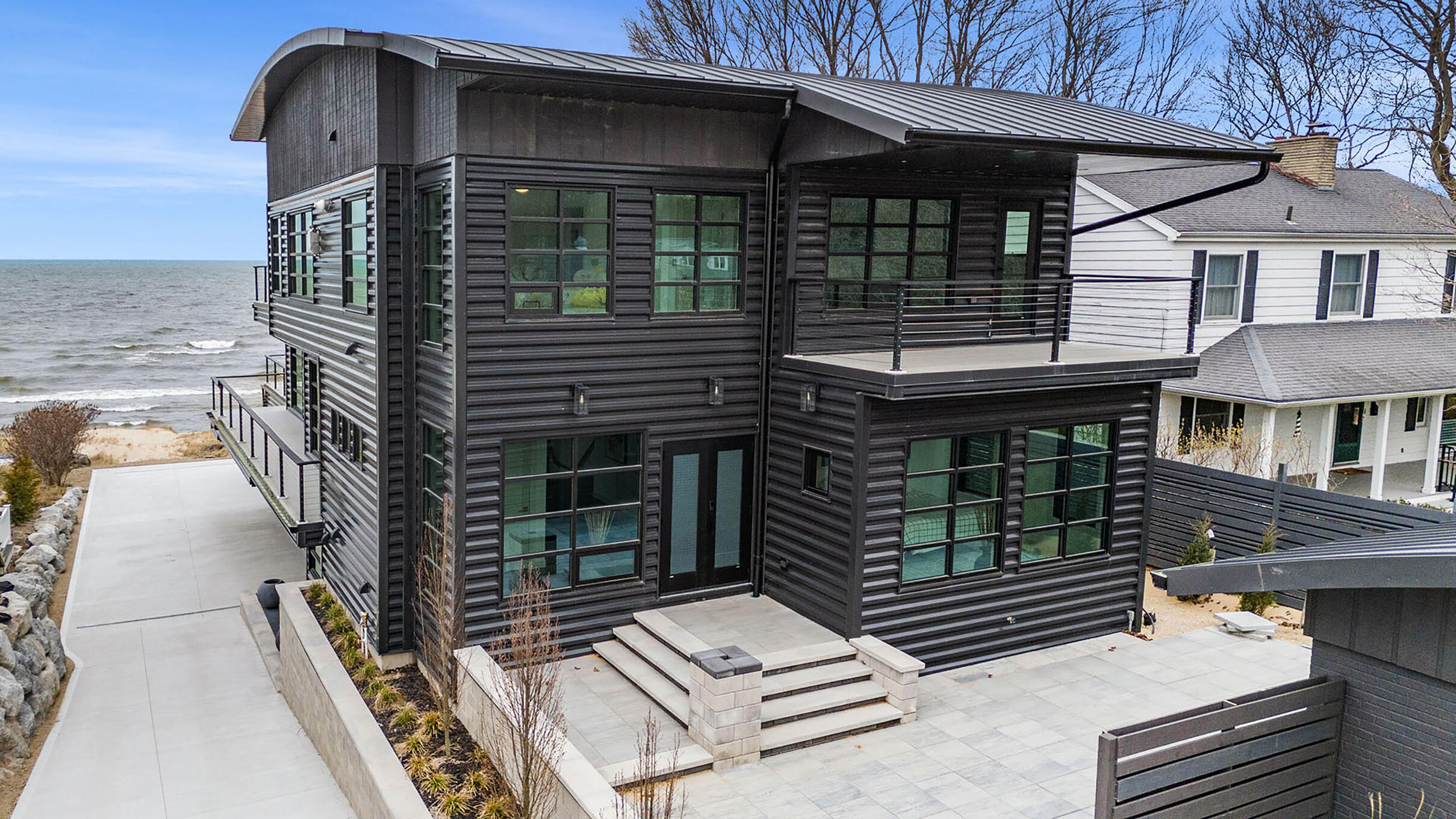 443 North Shore Drive