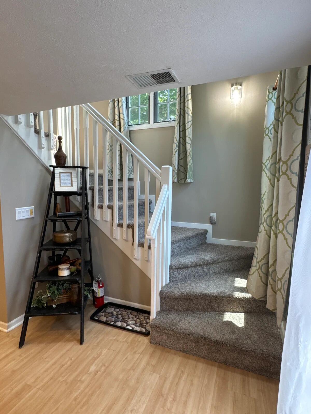 132 Mason Street, 1