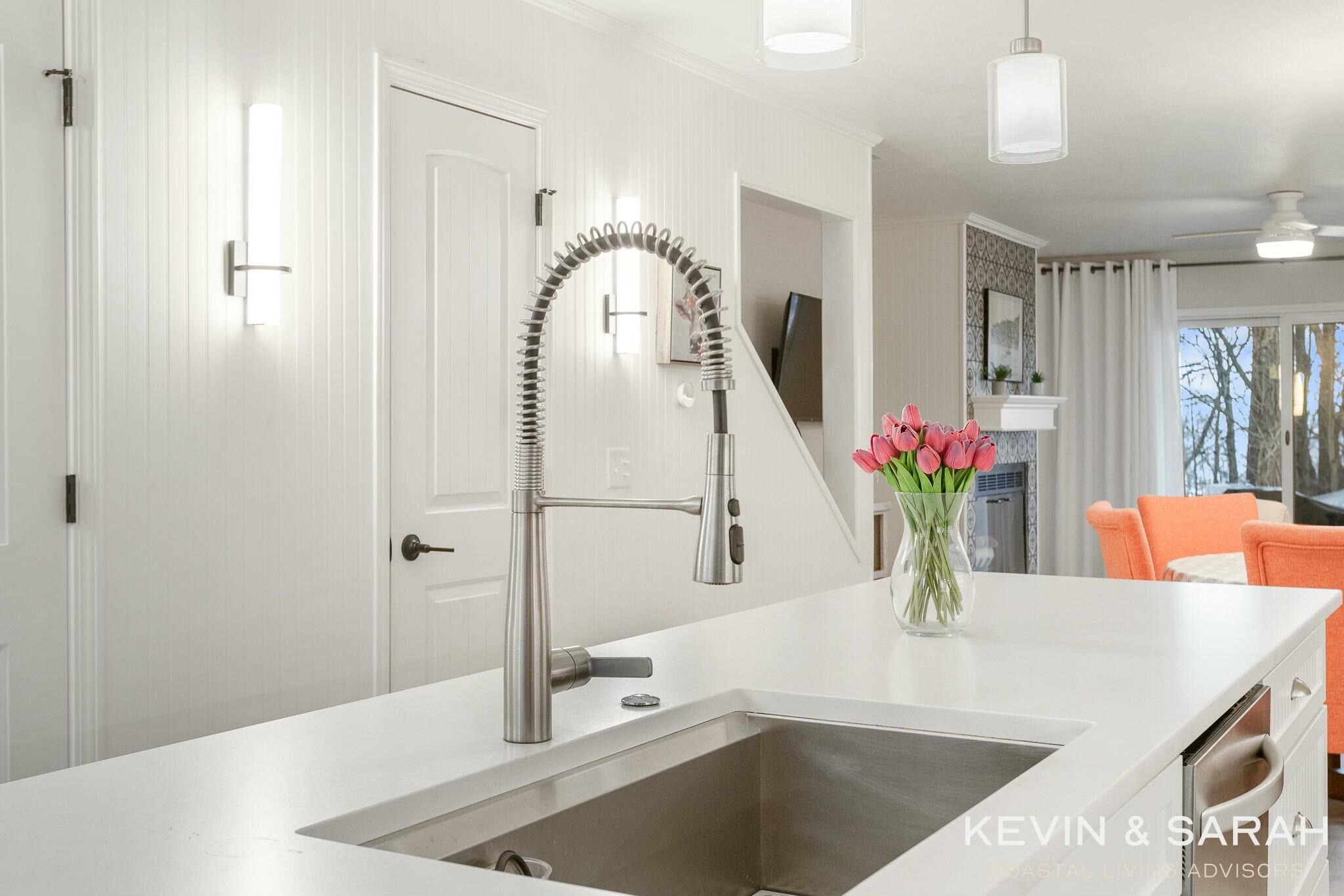 120 Elizabeth St C/3