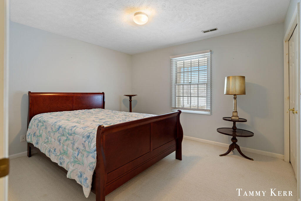 433 Amity Street, 3