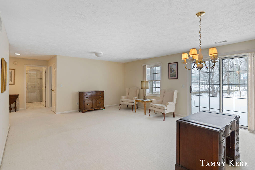 433 Amity Street, 3