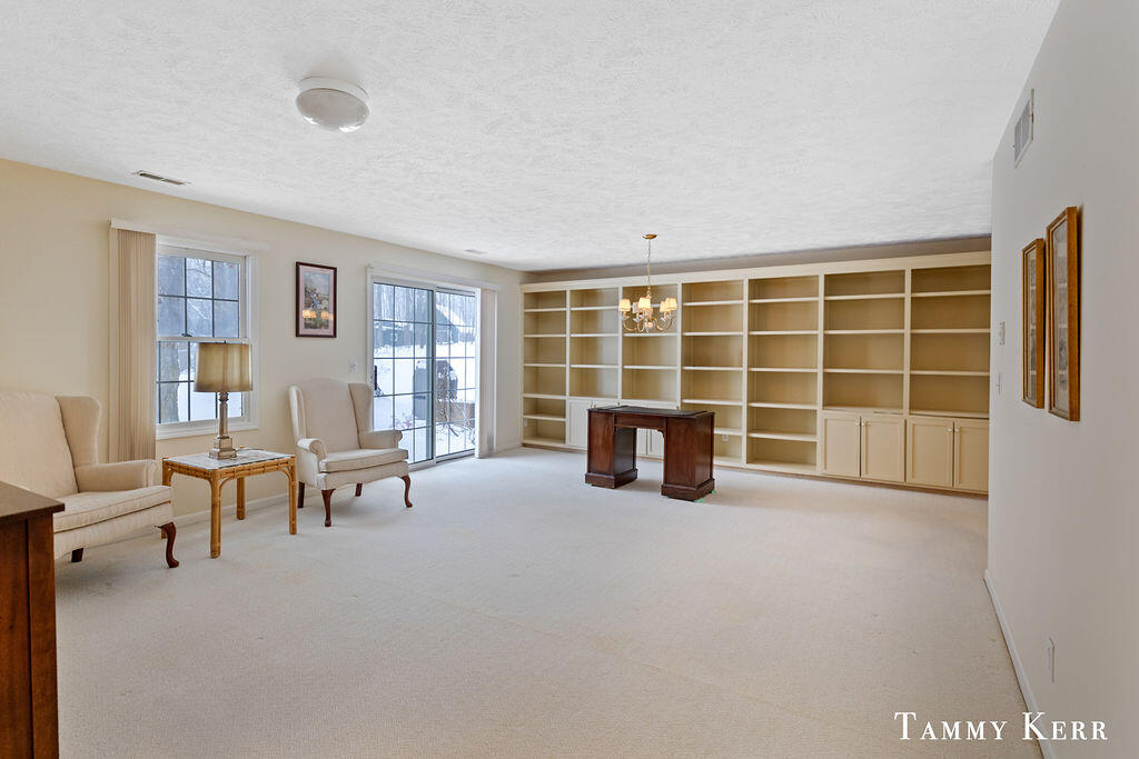 433 Amity Street, 3