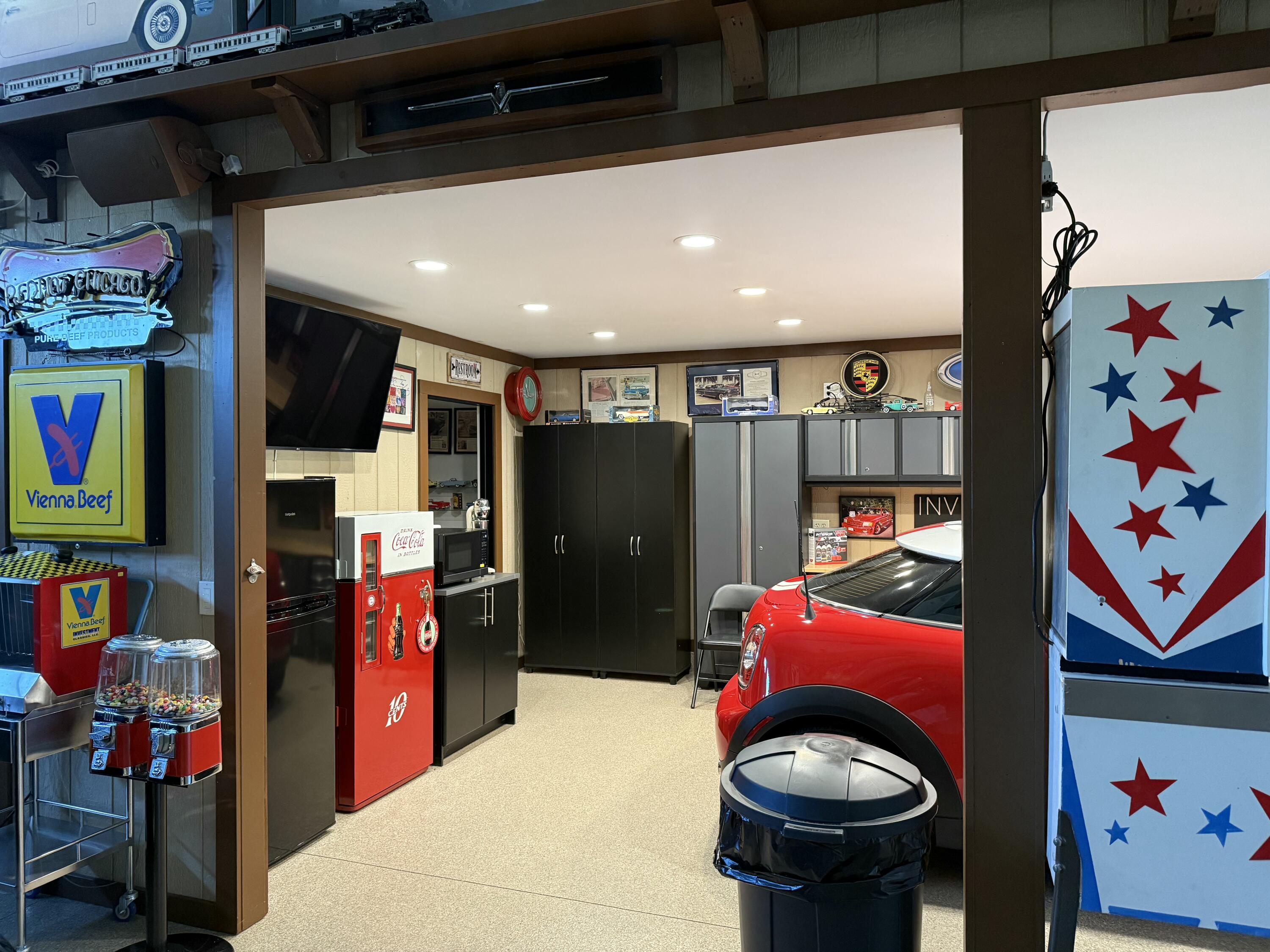 6313 JUST A MERE Road, 305