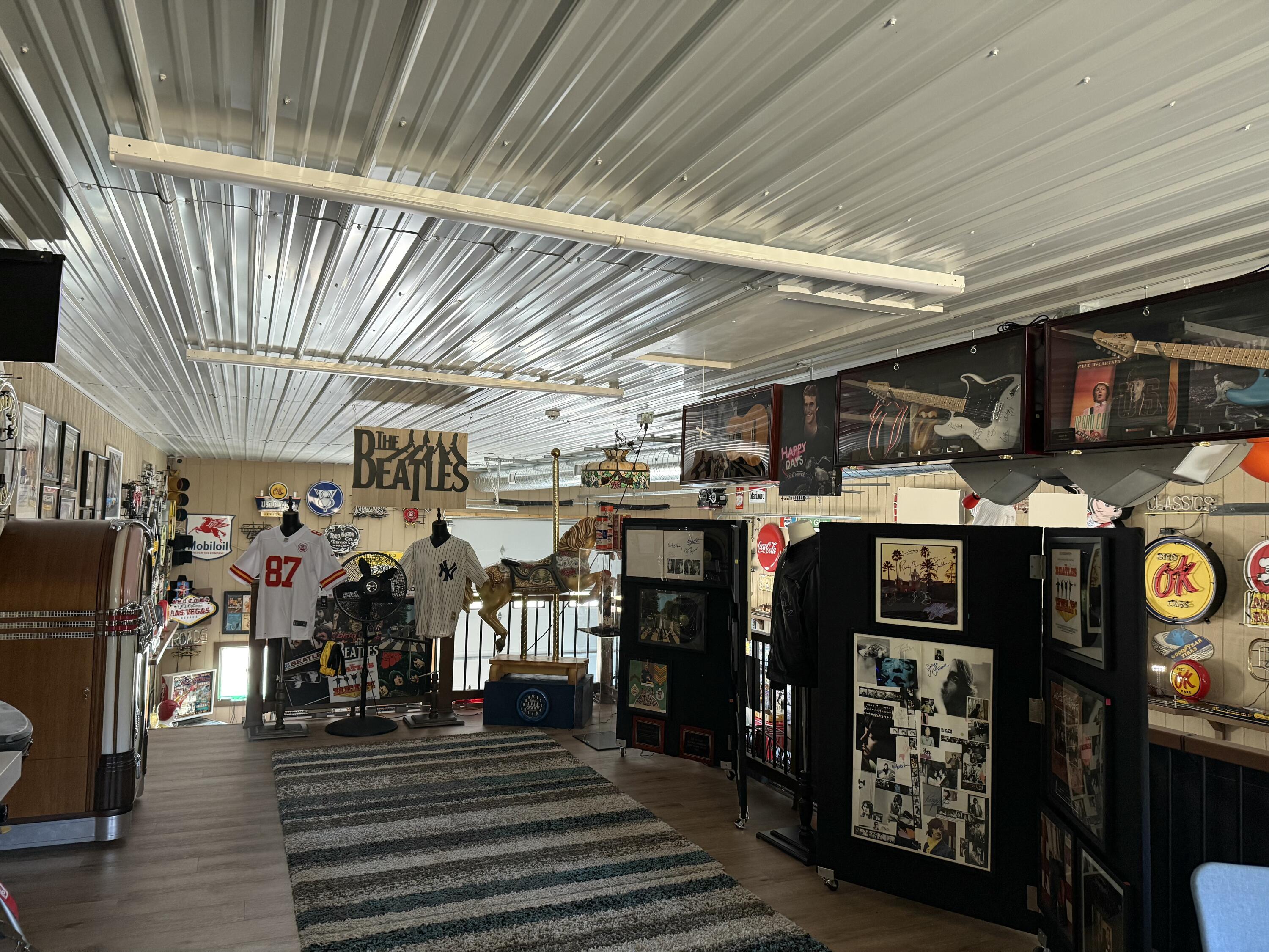 6313 JUST A MERE Road, 305