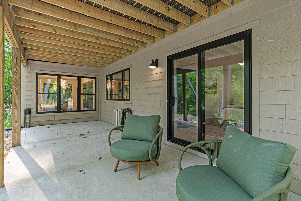 582 Campbell Road