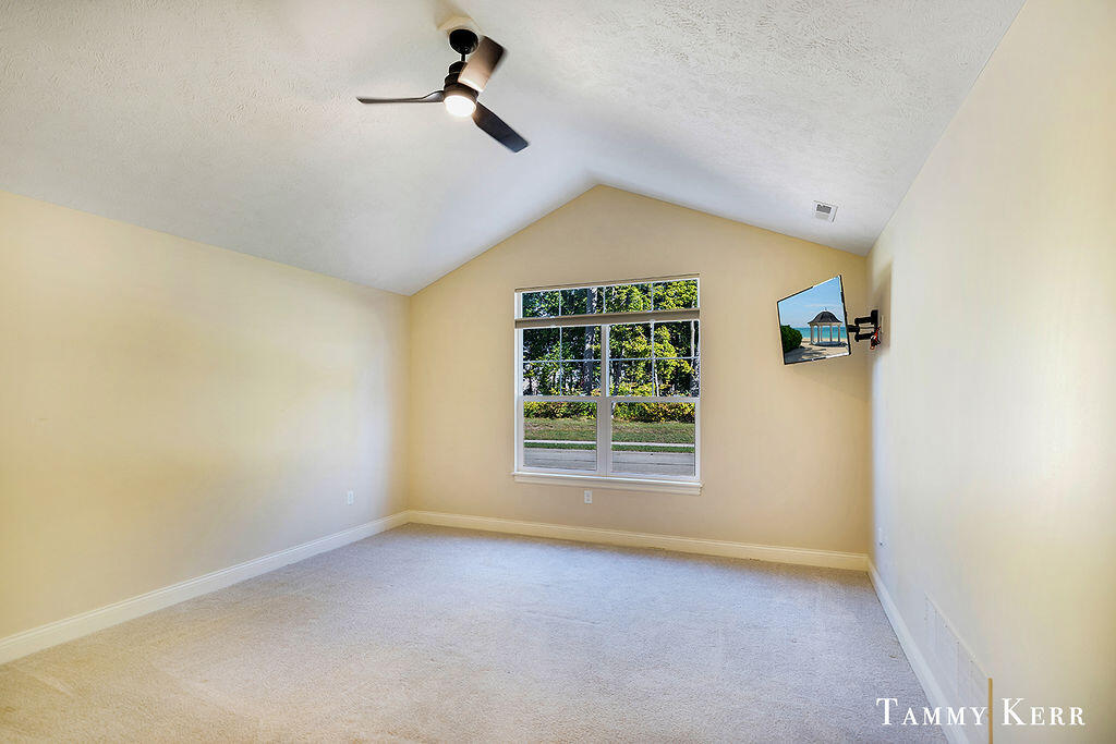 197 Janes View Drive