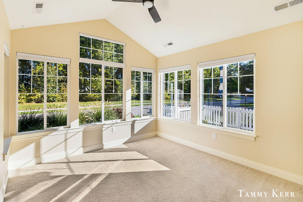 197 Janes View Drive