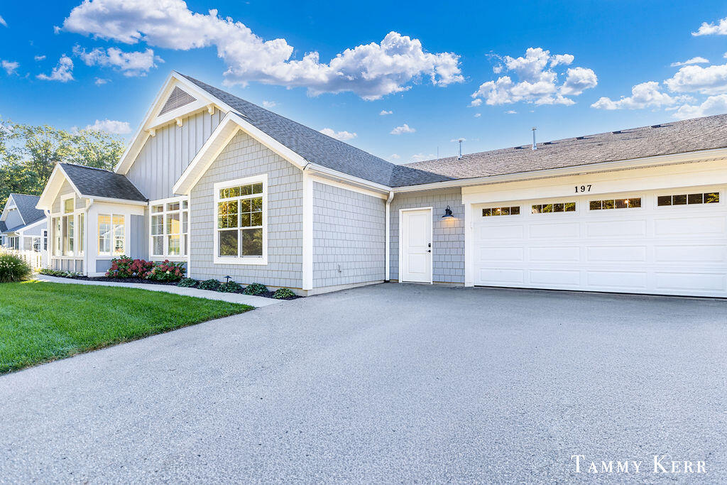 197 Janes View Drive