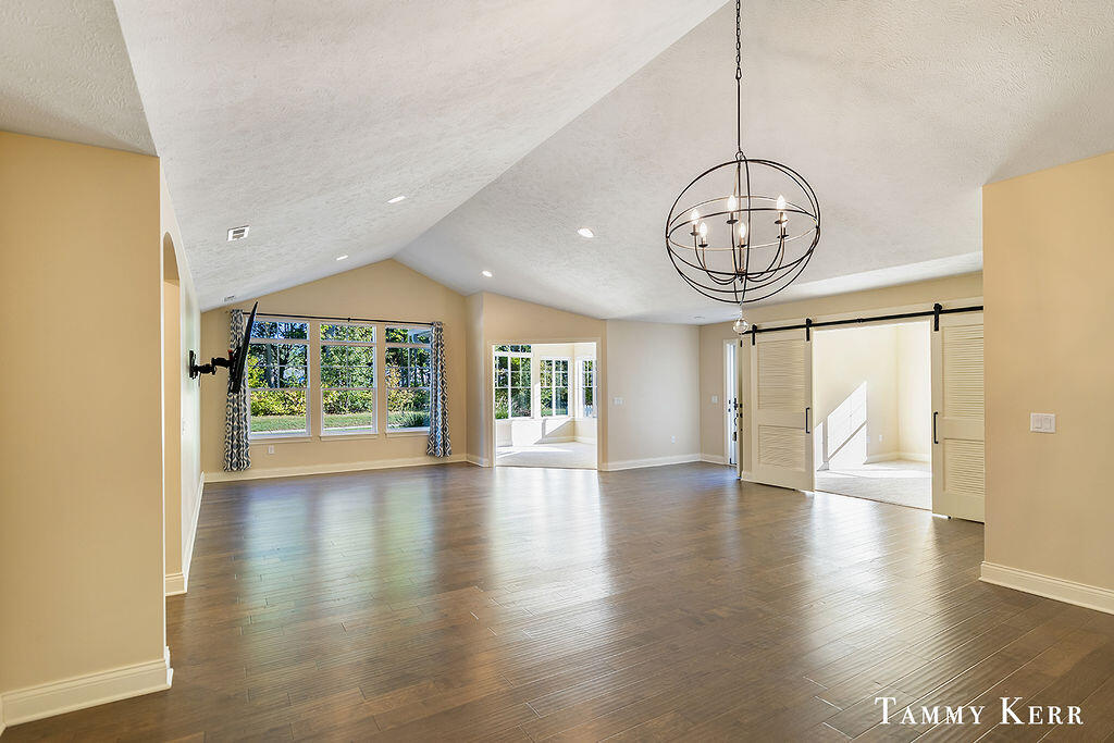 197 Janes View Drive