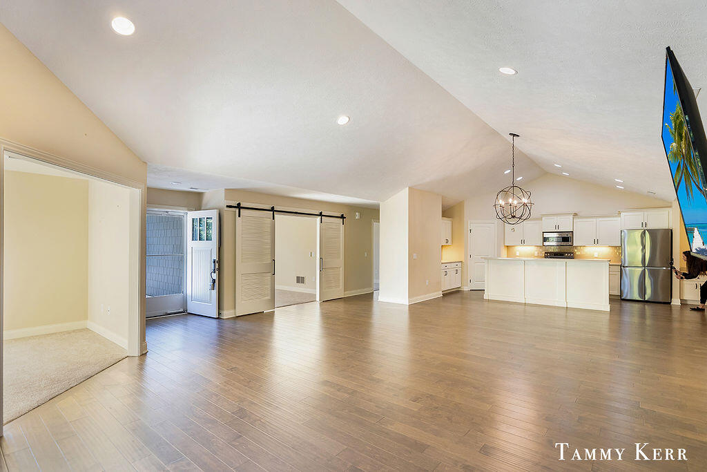 197 Janes View Drive