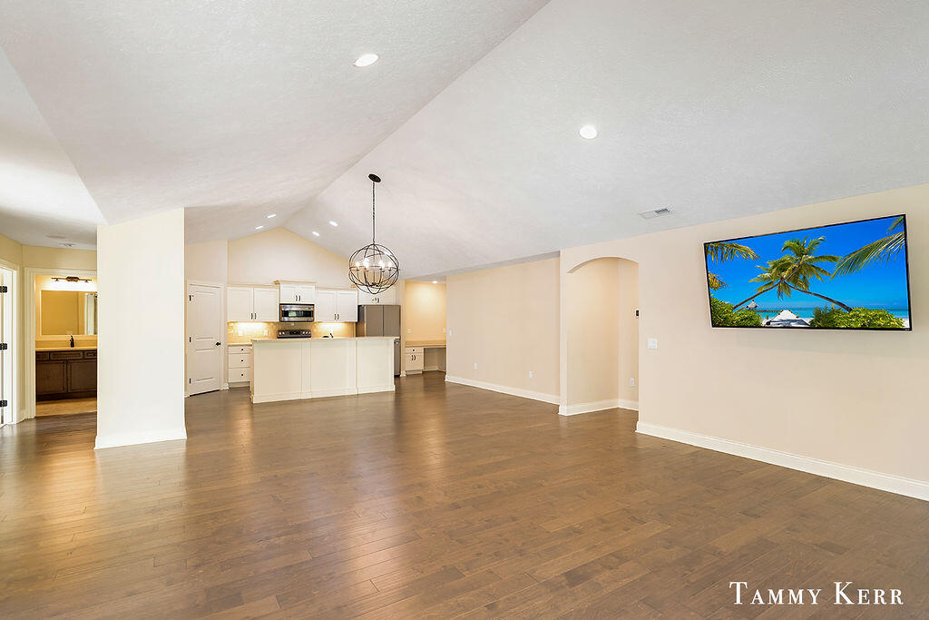 197 Janes View Drive