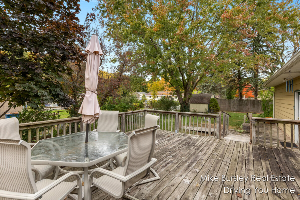 4776 Crestwood Avenue