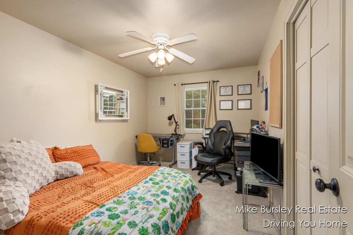 4776 Crestwood Avenue