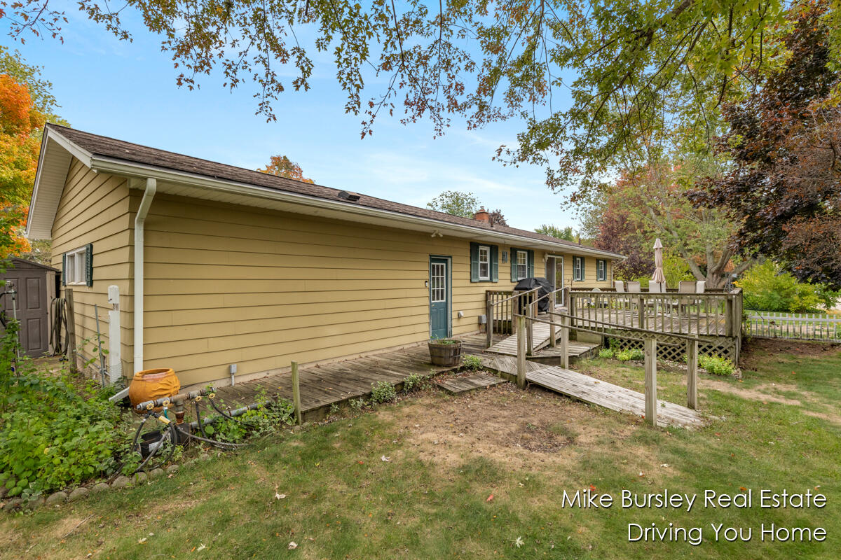 4776 Crestwood Avenue