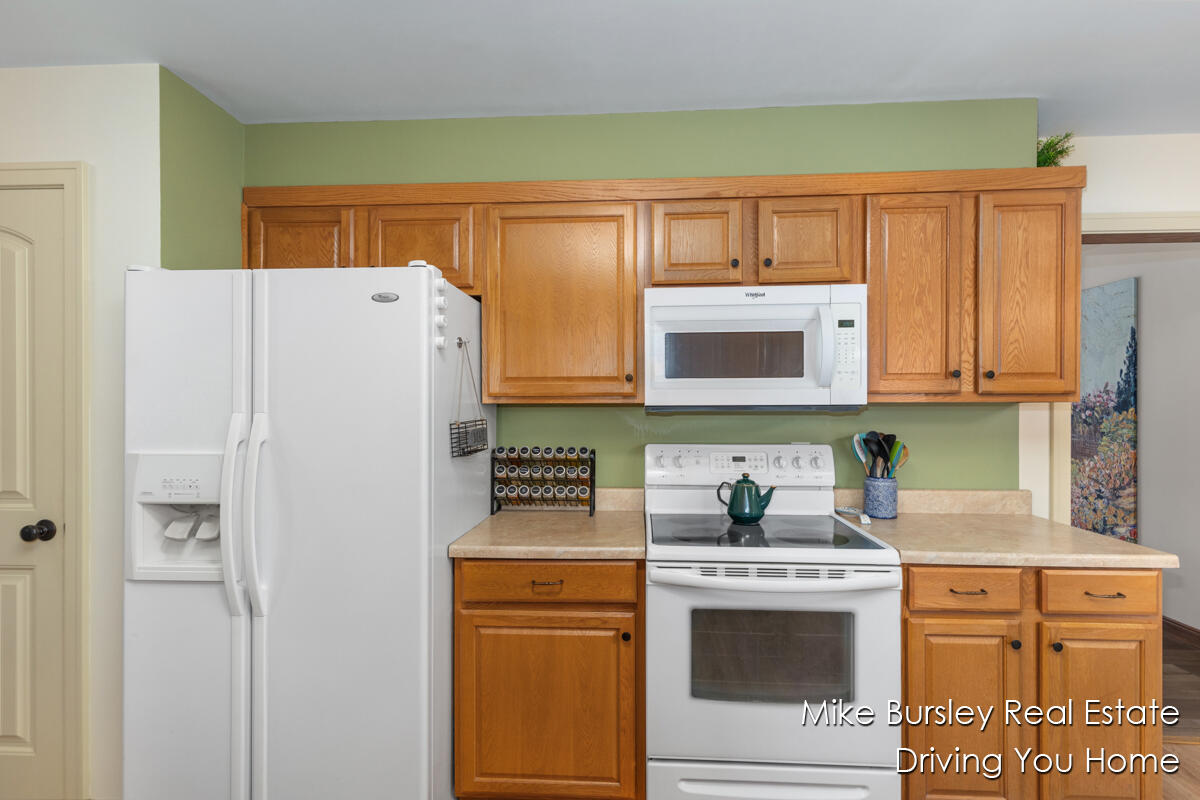 4776 Crestwood Avenue